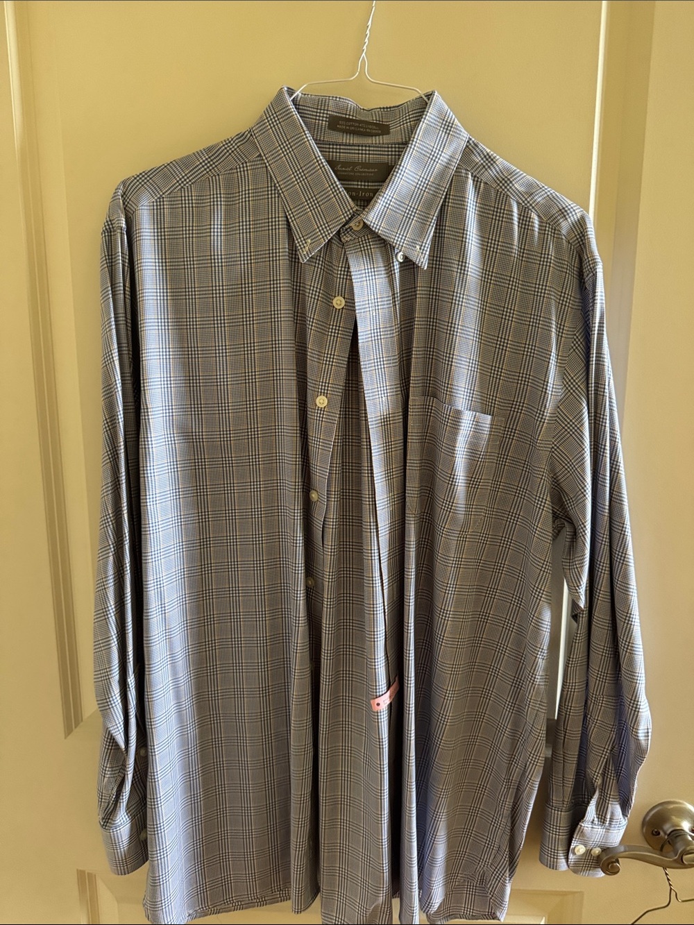 Daniel Cremieux Light Blue Plaid Dress Shirt. Large